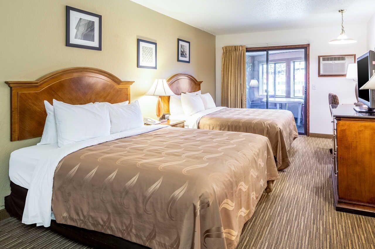 Quality Inn Keystone Near Mount Rushmore Екстериор снимка
