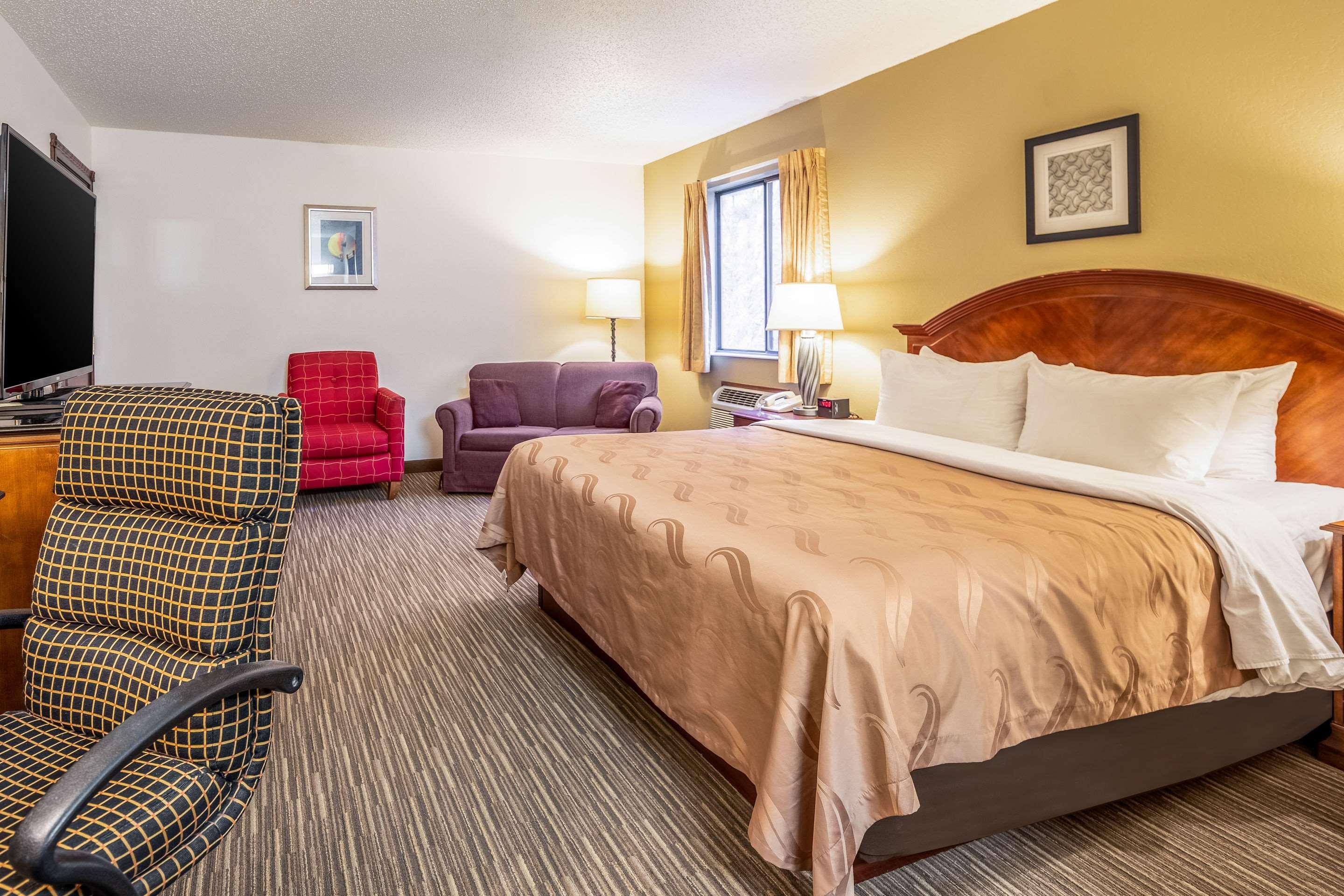 Quality Inn Keystone Near Mount Rushmore Екстериор снимка