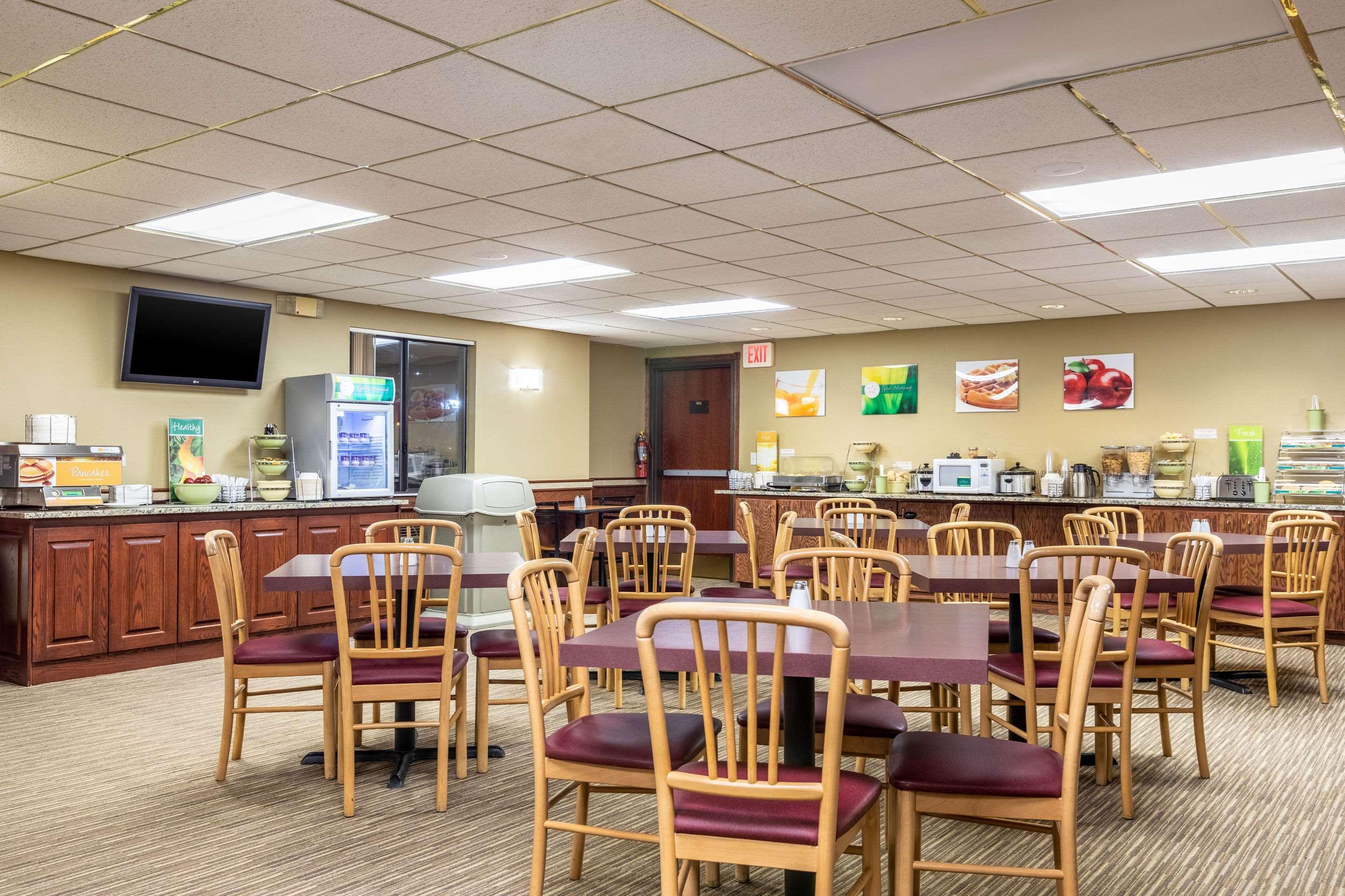 Quality Inn Keystone Near Mount Rushmore Екстериор снимка