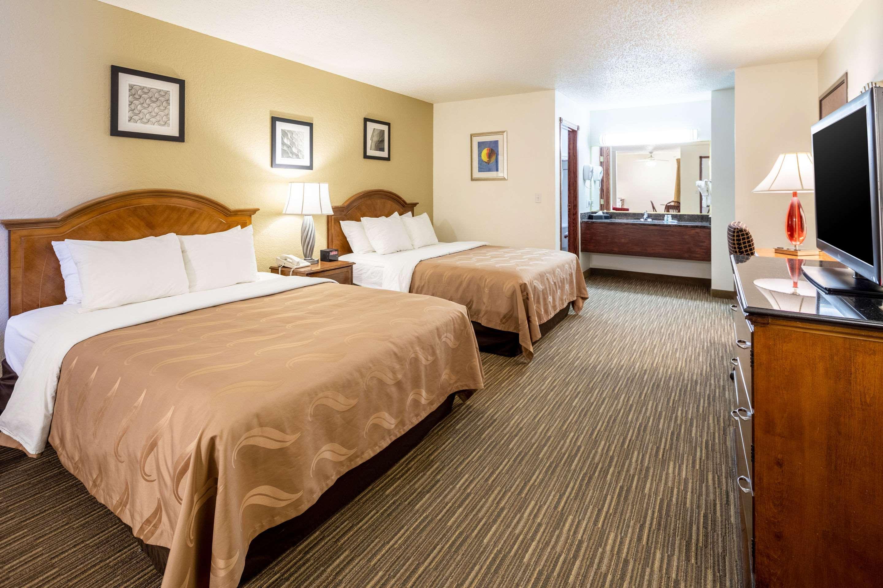 Quality Inn Keystone Near Mount Rushmore Екстериор снимка