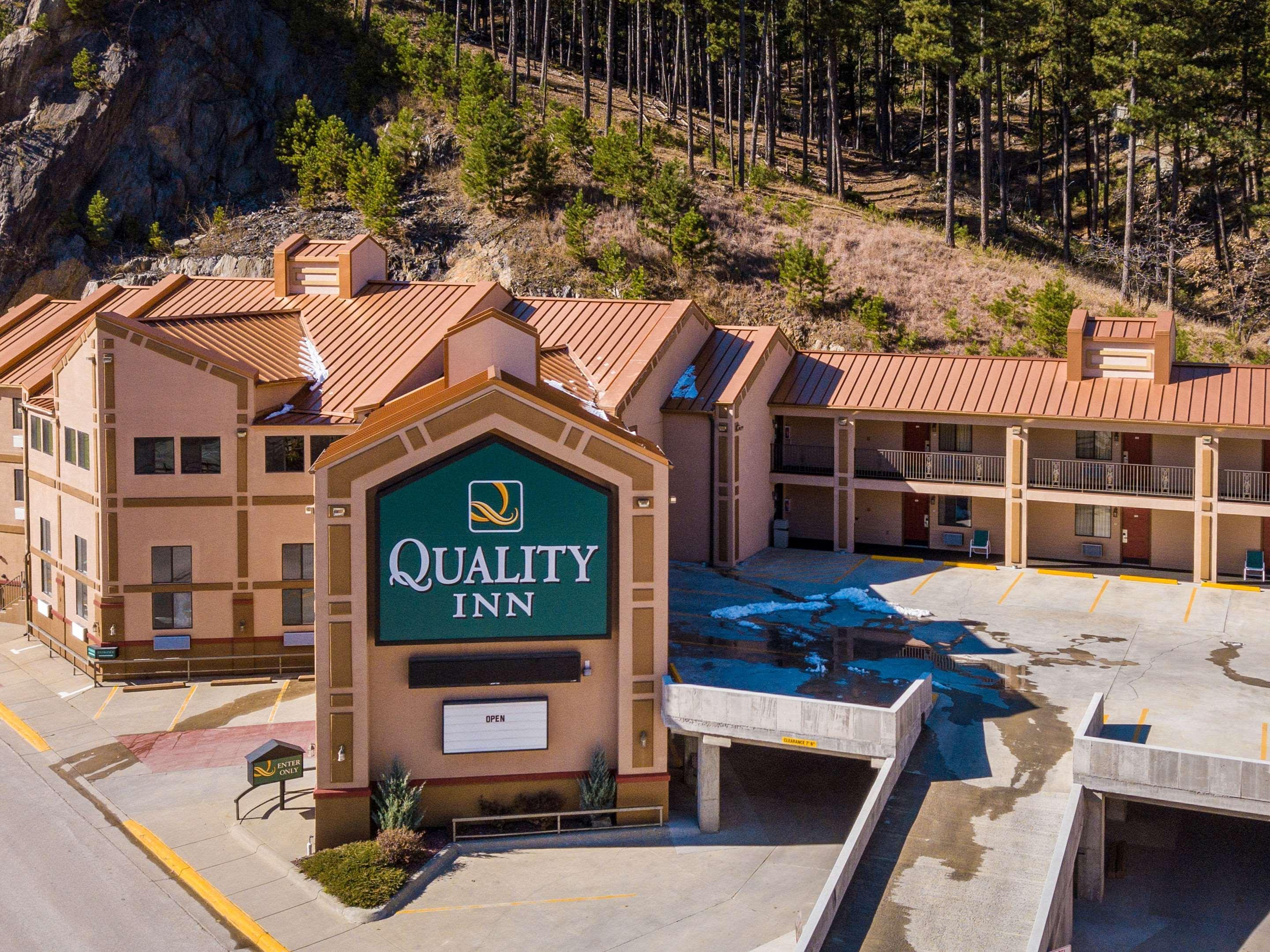 Quality Inn Keystone Near Mount Rushmore Екстериор снимка