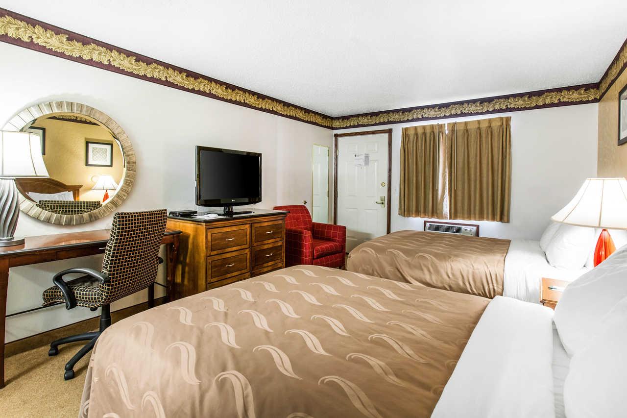 Quality Inn Keystone Near Mount Rushmore Екстериор снимка