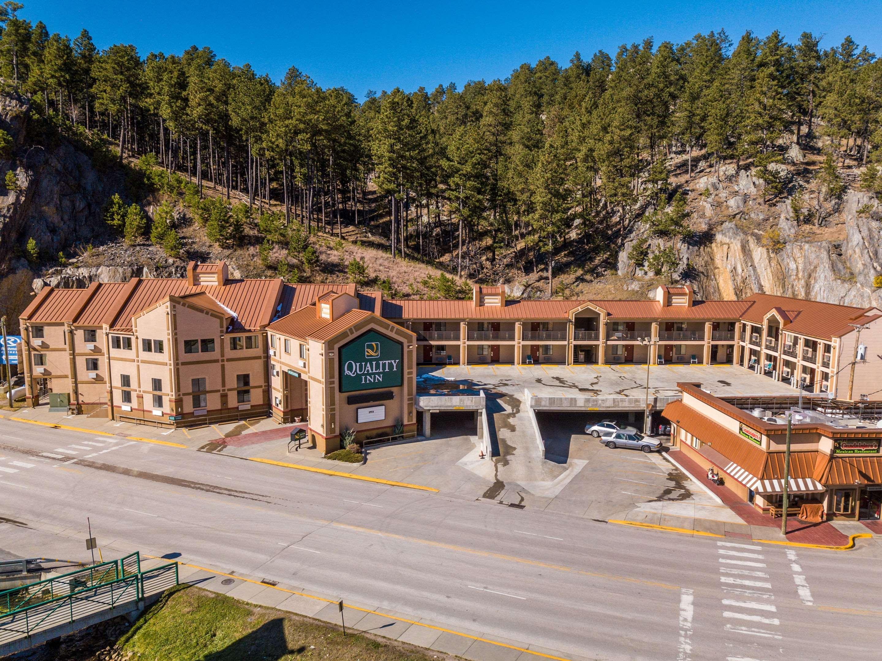 Quality Inn Keystone Near Mount Rushmore Екстериор снимка