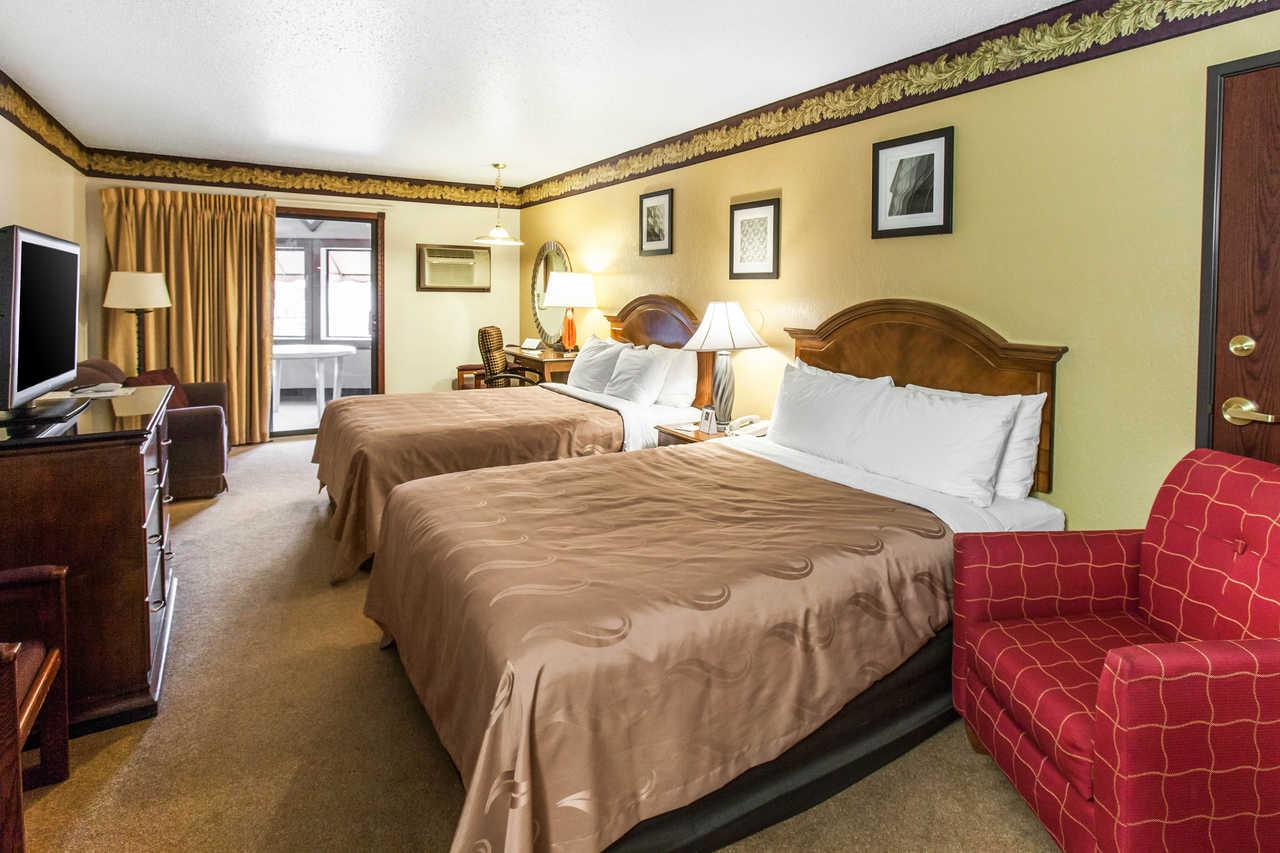 Quality Inn Keystone Near Mount Rushmore Екстериор снимка