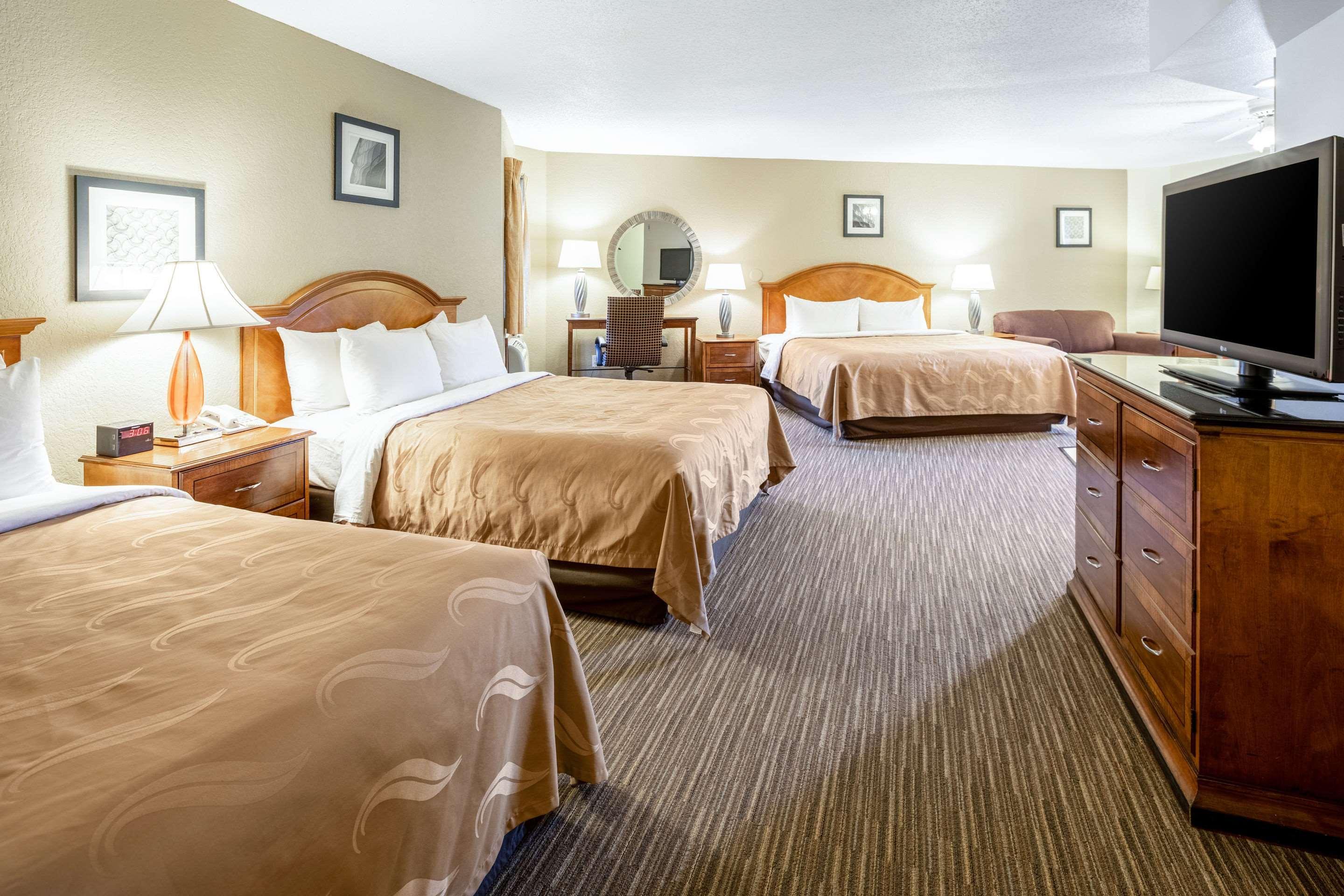 Quality Inn Keystone Near Mount Rushmore Екстериор снимка