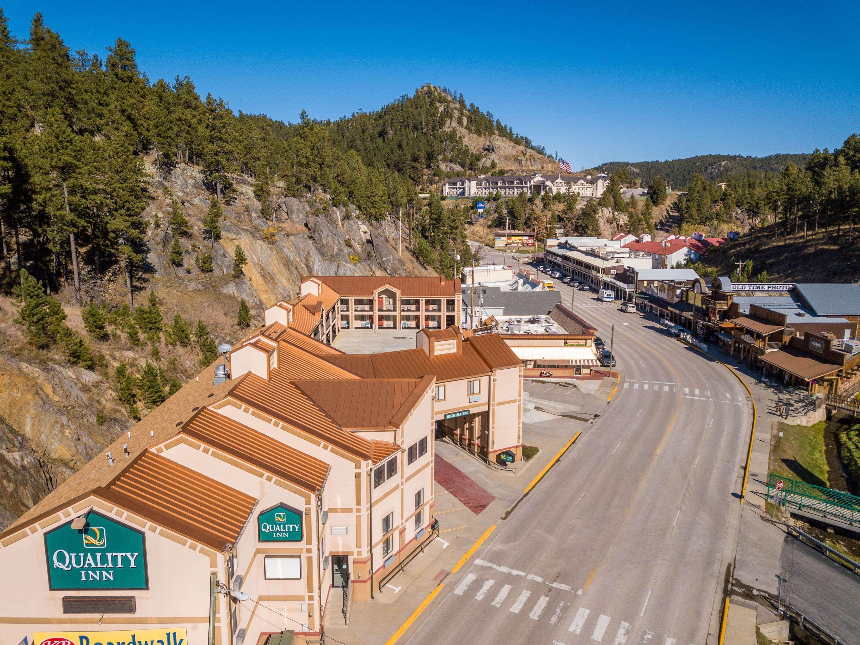 Quality Inn Keystone Near Mount Rushmore Екстериор снимка