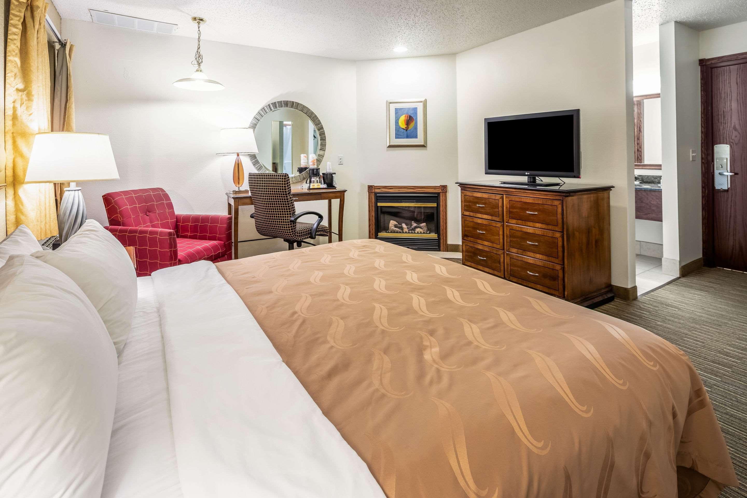 Quality Inn Keystone Near Mount Rushmore Екстериор снимка