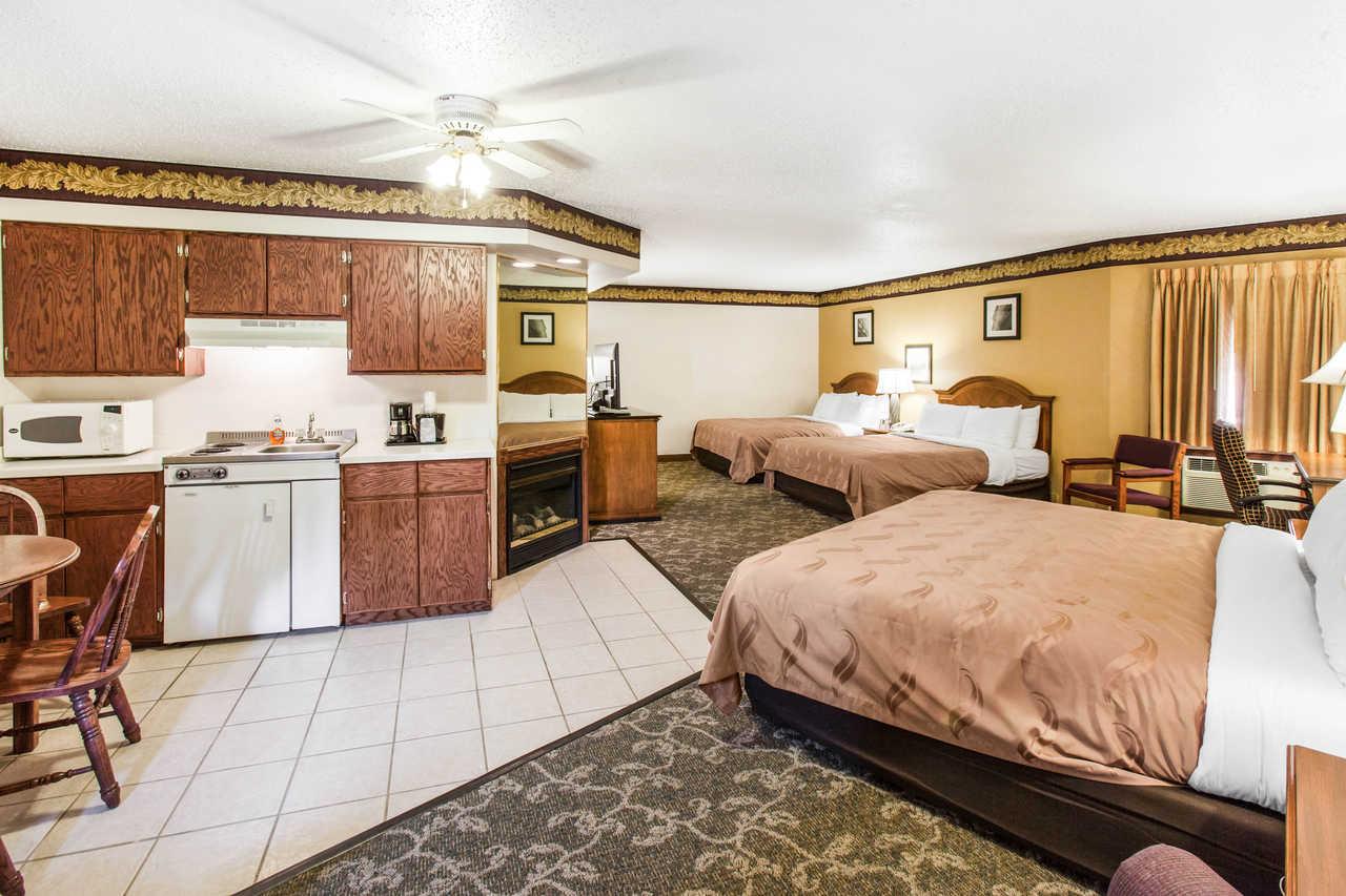 Quality Inn Keystone Near Mount Rushmore Екстериор снимка