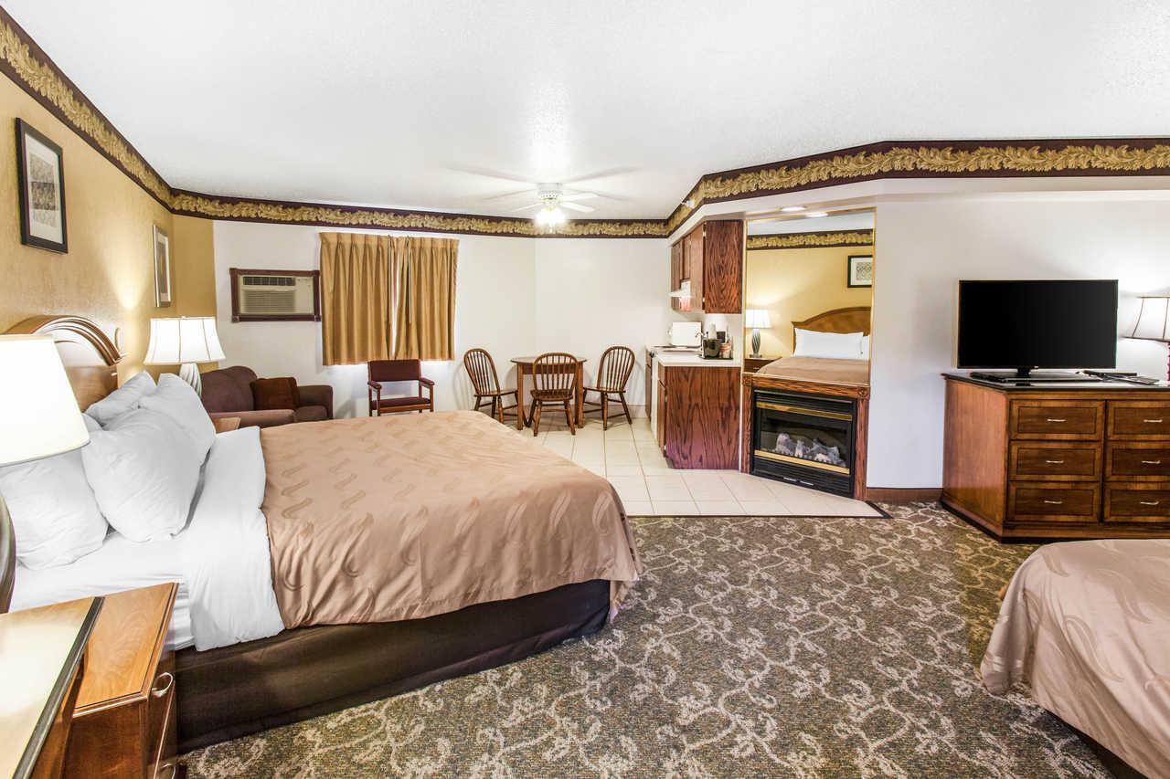 Quality Inn Keystone Near Mount Rushmore Екстериор снимка