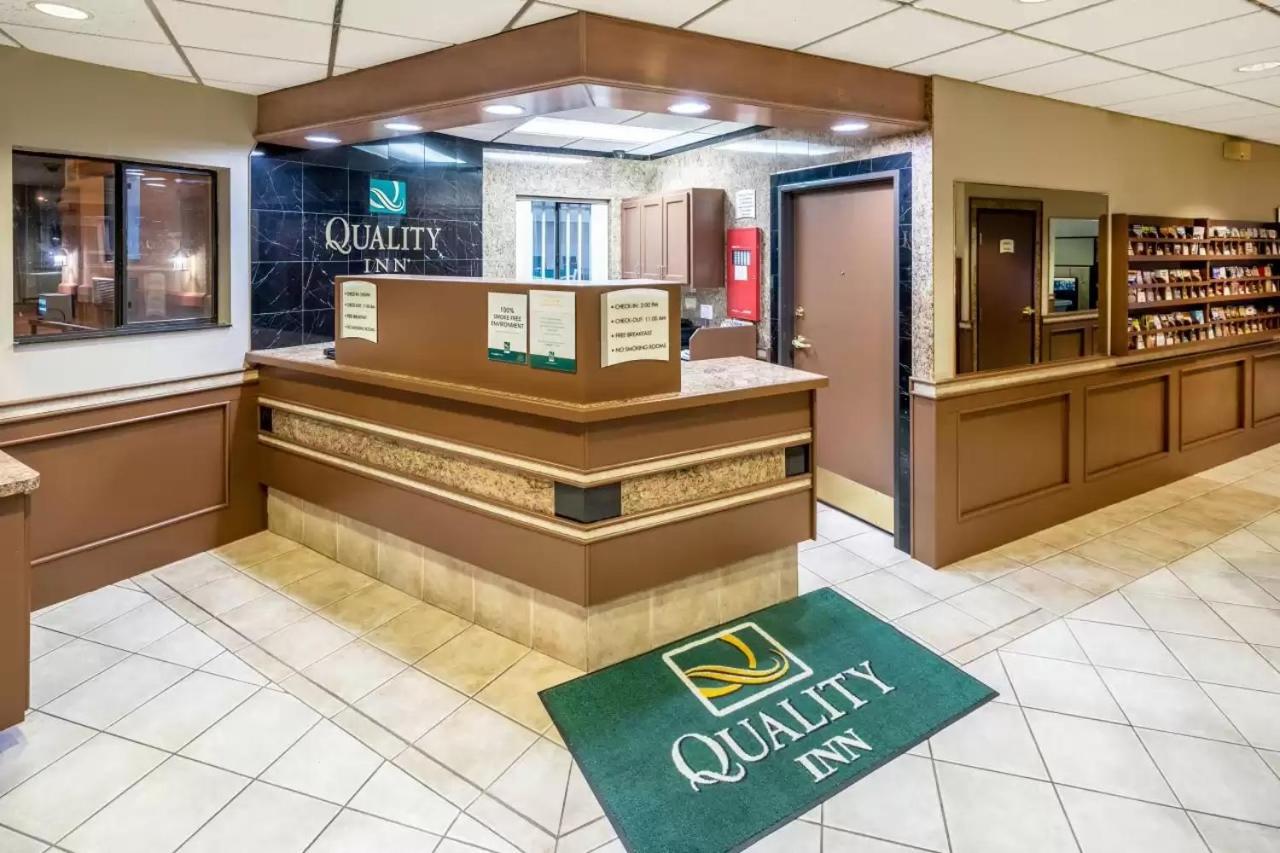 Quality Inn Keystone Near Mount Rushmore Екстериор снимка